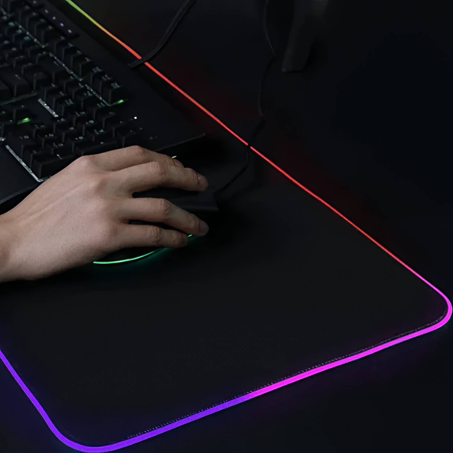 ماوس پد گیمینگ RGB مدل RGB-01 ابعاد 80x30 سانتی متر روی میز گیمینگ